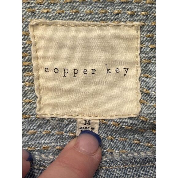 Copper Key Distressed Denim Button Down Ripped Jean Jacket M Detail Shoulder - Picture 8 of 9